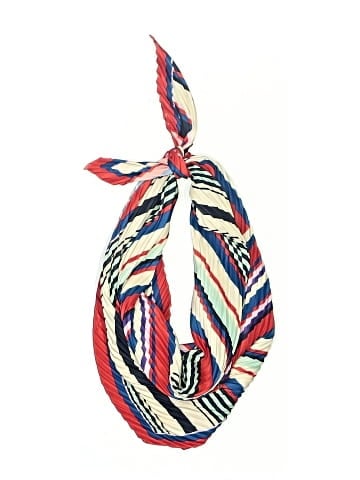 MNG Scarf (view 1)