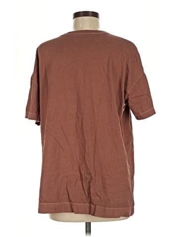 Old Navy Short Sleeve T-Shirt (view 2)