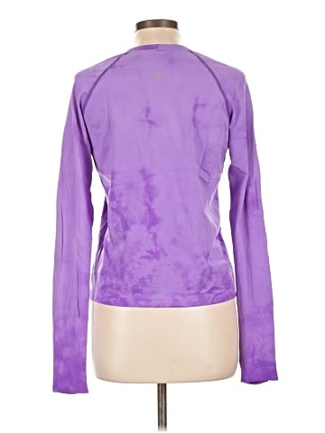 Lululemon Athletica Long Sleeve T-Shirt (view 2)