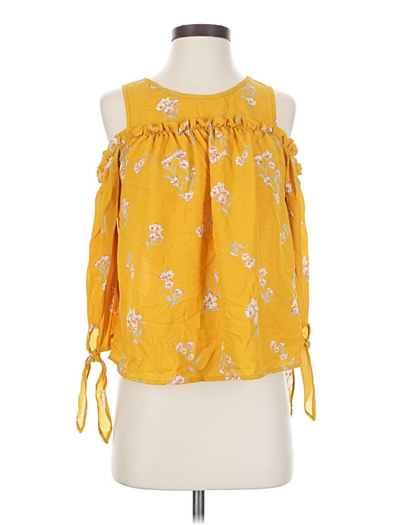 Pre-owned Sienna Sky Sleeveless Blouse In Yellow