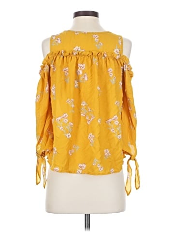 Sienna Sky Sleeveless Blouse (view 2)