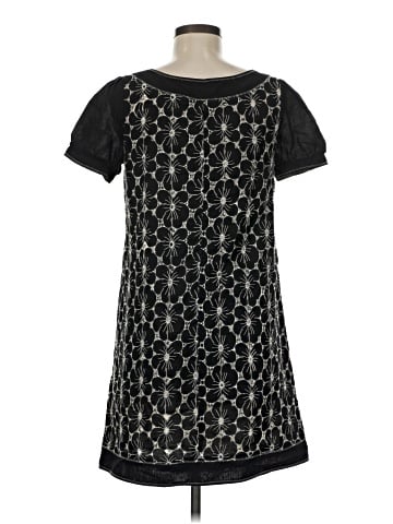bizz Short Sleeve Top (view 2)