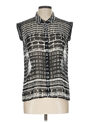 Trouve Sleeveless Blouse (view 1)
