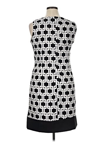 Ronni Nicole Cocktail Dress (view 2)