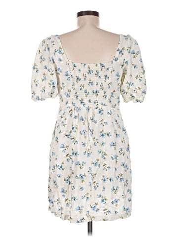 Old Navy Casual Dress (view 2)