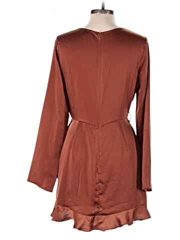Le Lis Cocktail Dress (view 2)