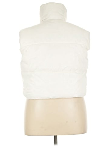 Fuinloth Vest (view 2)