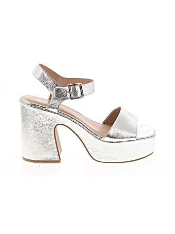 SODA Heels (view 1)