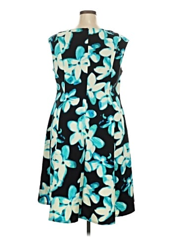 London Times Cocktail Dress (view 2)