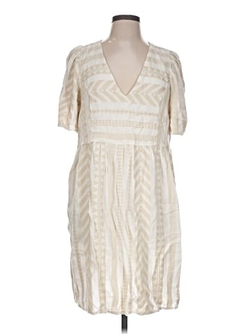 Old Navy Casual Dress (view 1)