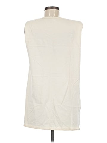 Le Lis Sleeveless Blouse (view 2)