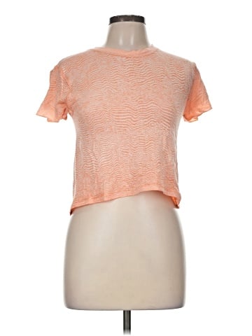 Lululemon Athletica Short Sleeve T-Shirt (view 1)