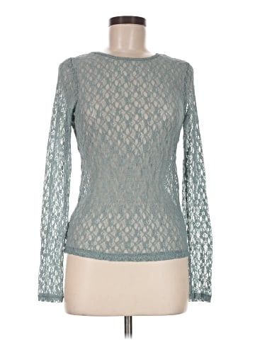 Old Navy Long Sleeve T-Shirt (view 1)