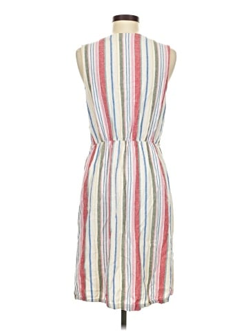 Old Navy Casual Dress (view 2)