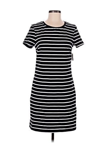 Old Navy Casual Dress (view 1)
