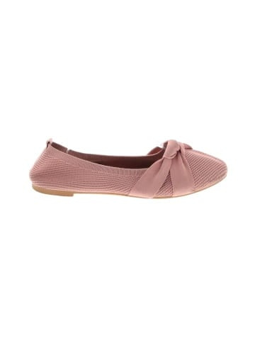 Unbranded Flats (view 1)