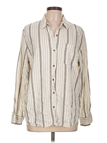 Universal Thread Long Sleeve Button-Down Shirt (view 1)