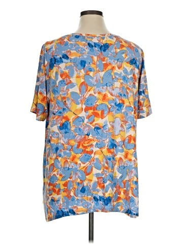 LOGO by Lori Goldstein Short Sleeve T-Shirt (view 2)