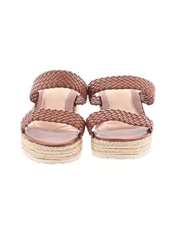 Unbranded Wedges (view 2)