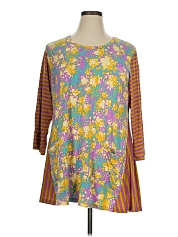 LOGO by Lori Goldstein 3/4 Sleeve T-Shirt (view 1)