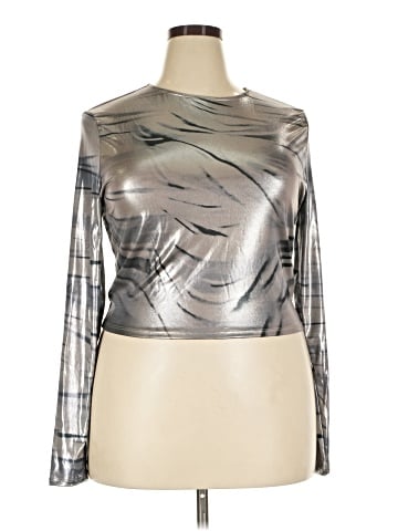 Fashion Nova Long Sleeve T-Shirt (view 1)