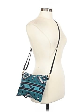 Unbranded Wristlet (view 2)