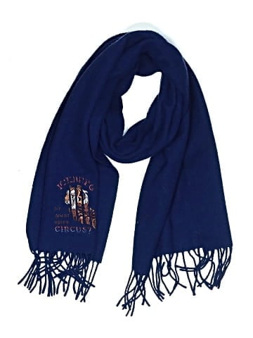 Iceberg Scarf (view 1)