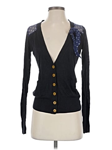 Sparrow Cardigan (view 1)