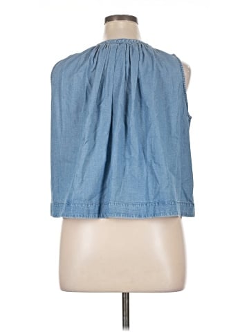Madewell Button-Front Tank in Ashbury Wash: Airy Denim Edition (view 2)