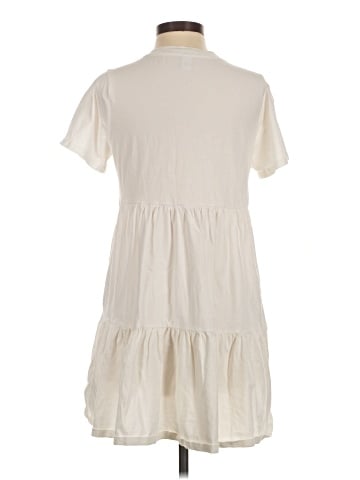 Old Navy Casual Dress (view 2)