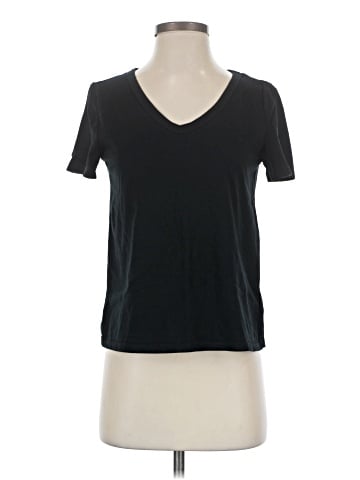 Gap Short Sleeve T-Shirt (view 1)