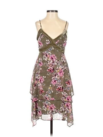 White House Black Market Cocktail Dress (view 1)