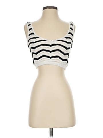 PrettyLittleThing Sweater Vest (view 1)