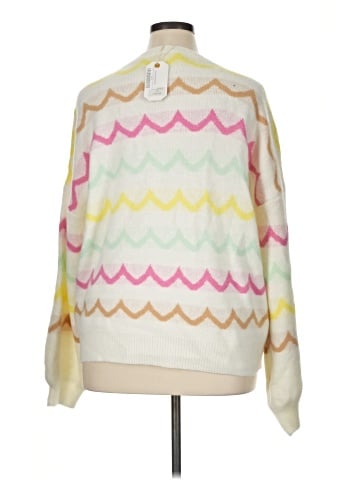 LoveRiche Pullover Sweater (view 2)