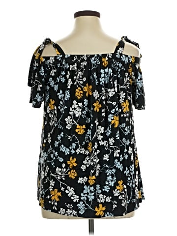 Lane Bryant Short Sleeve Blouse (view 2)