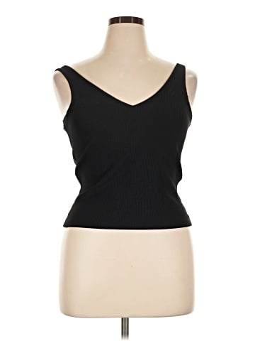 Beyond Yoga Tank Top (view 1)