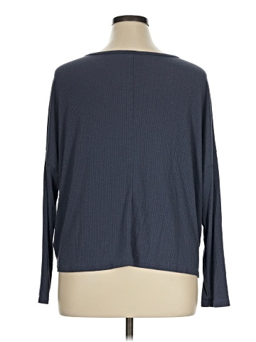 Old Navy Long Sleeve Top (view 2)