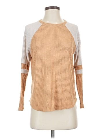 American Eagle Outfitters Pullover Sweater (view 1)