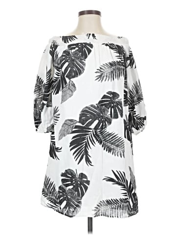 Old Navy Casual Dress (view 1)