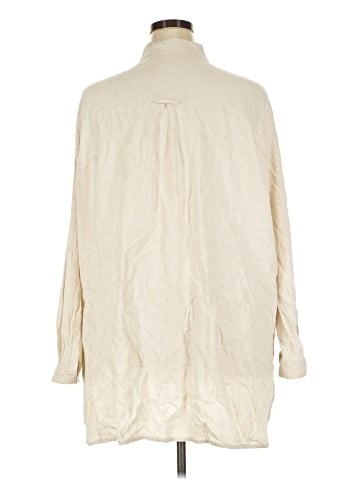 Old Navy Long Sleeve Button-Down Shirt (view 2)
