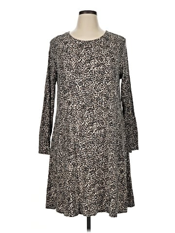 Old Navy Casual Dress (view 1)