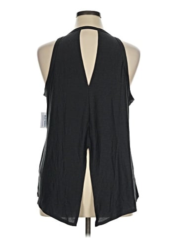Active by Old Navy Tank Top (view 2)