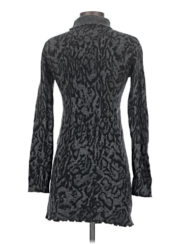 Pam & Gela Casual Dress (view 2)