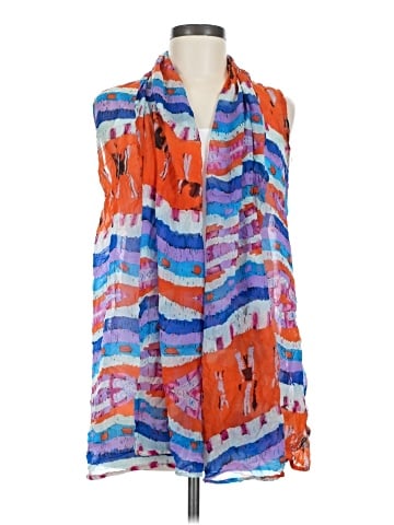 Piko Vest (view 1)