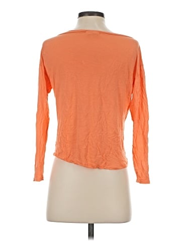 It Closet 3/4 Sleeve T-Shirt (view 2)