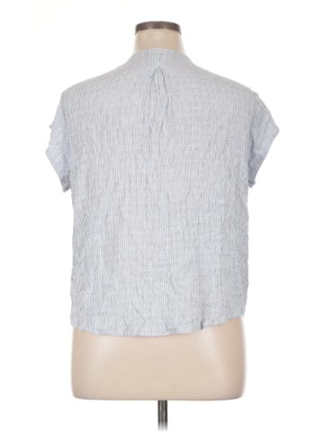 Liz Claiborne Short Sleeve Blouse (view 2)