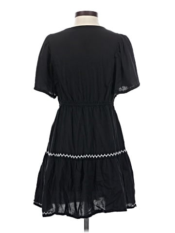 Old Navy Casual Dress (view 2)