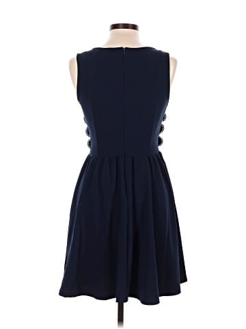 Francesca's Casual Dress (view 2)