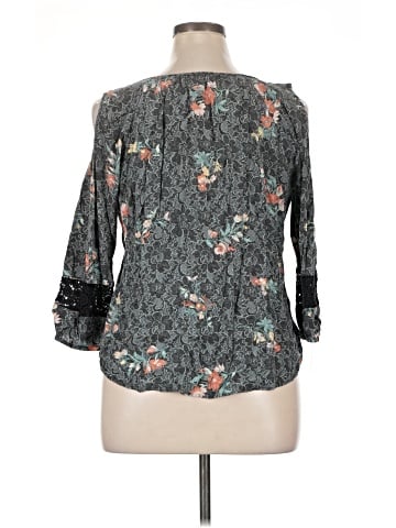 DR2 3/4 Sleeve Blouse (view 2)