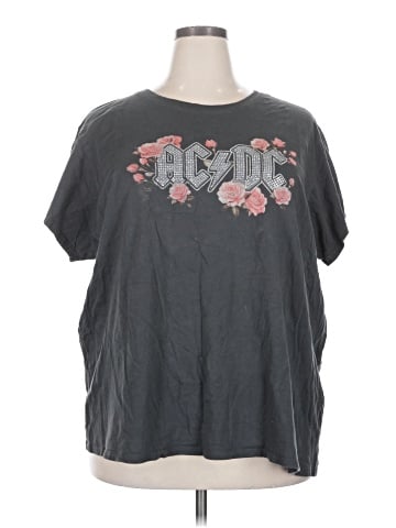 The Vinyl Icons Short Sleeve T-Shirt (view 1)